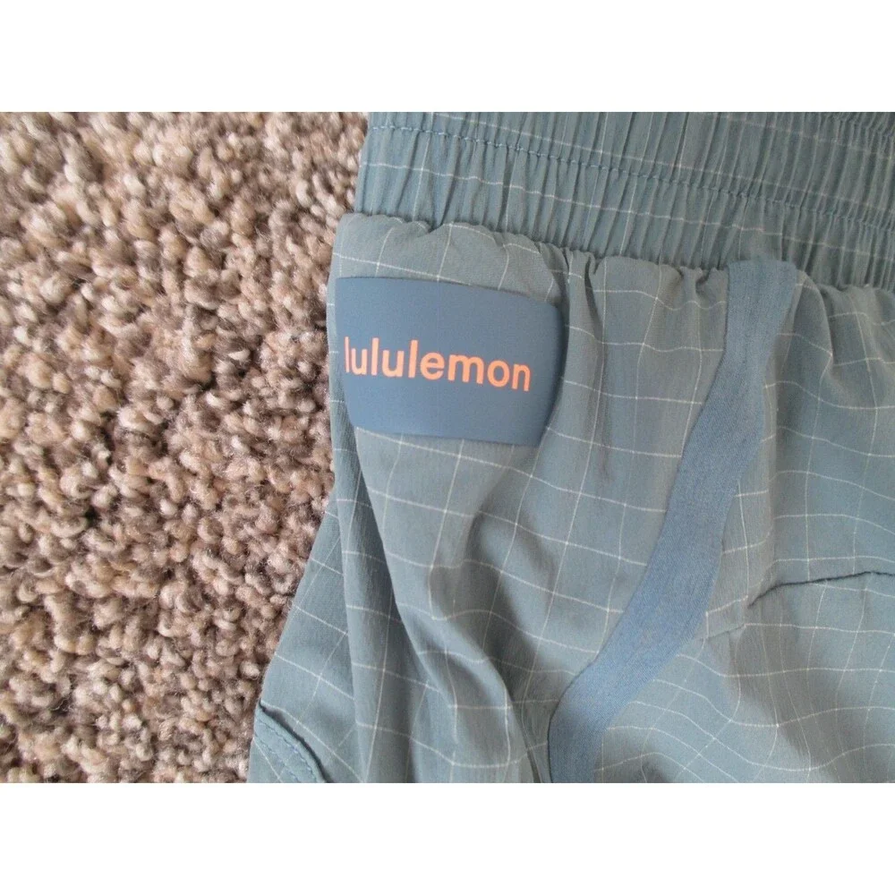 Lululemon Men’s Swim Trunks Blue L checkerboard